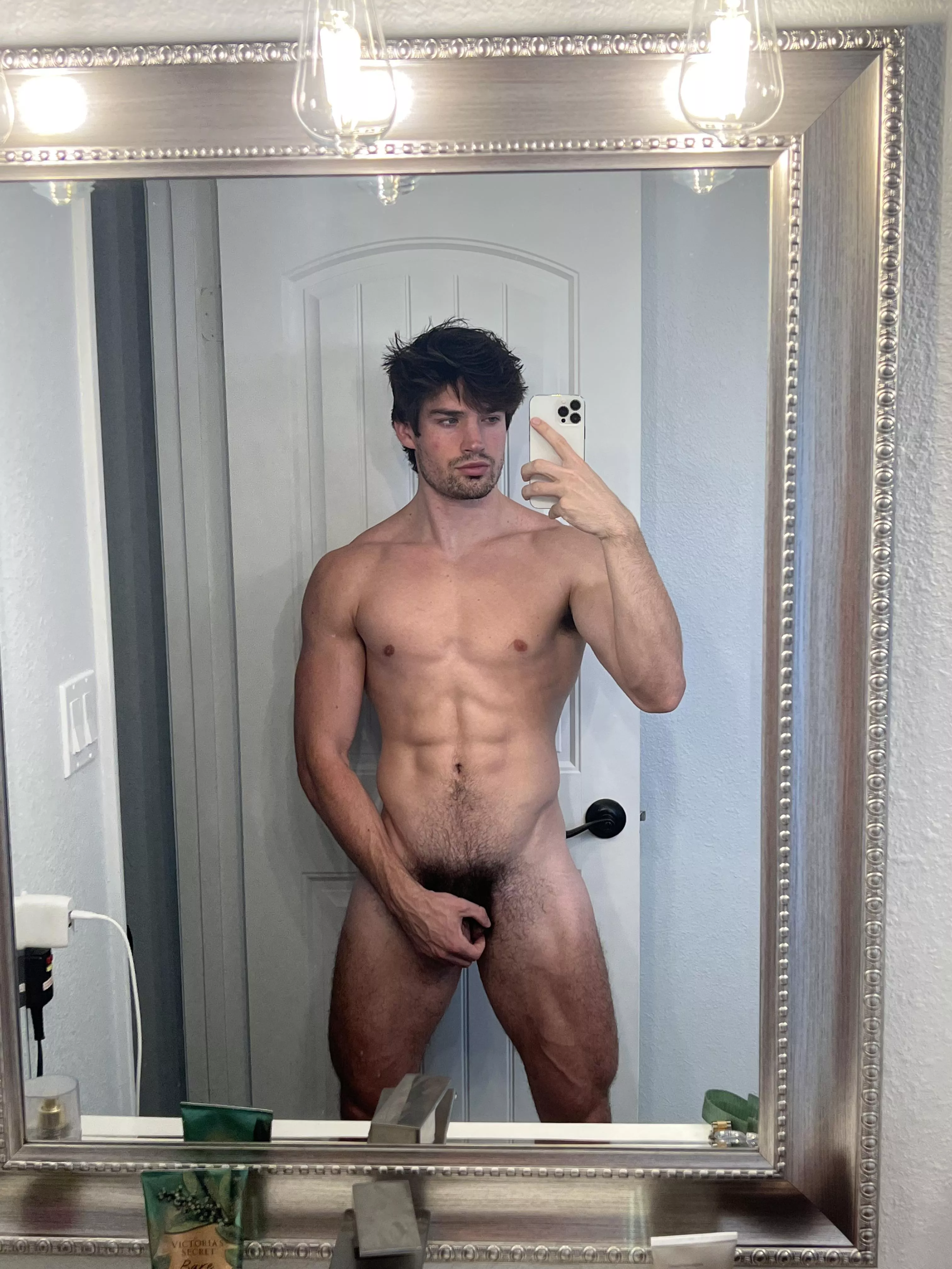 should I keep growing it..?(link in bio)