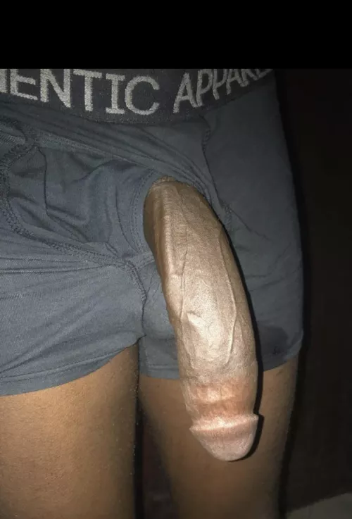 Veiny 10 inches curved downwards