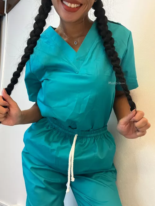 Would you have thought that this is what I look like under the scrubs??