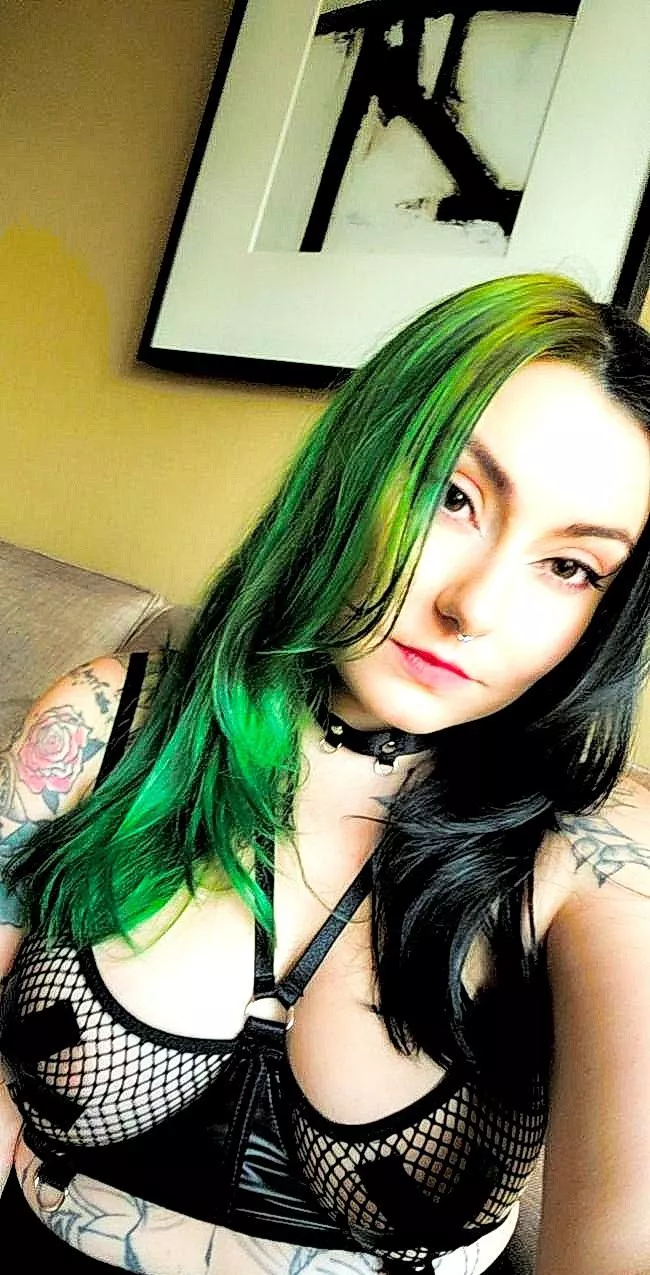 Your punk Domme Goddess is here 😈