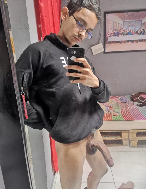 [19] looking for a tight hole to fill with hot cum