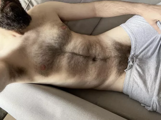 [42] I missed Thirst-Trap Thursday! I hope this furry, beardy, daddy bod makes up for it?