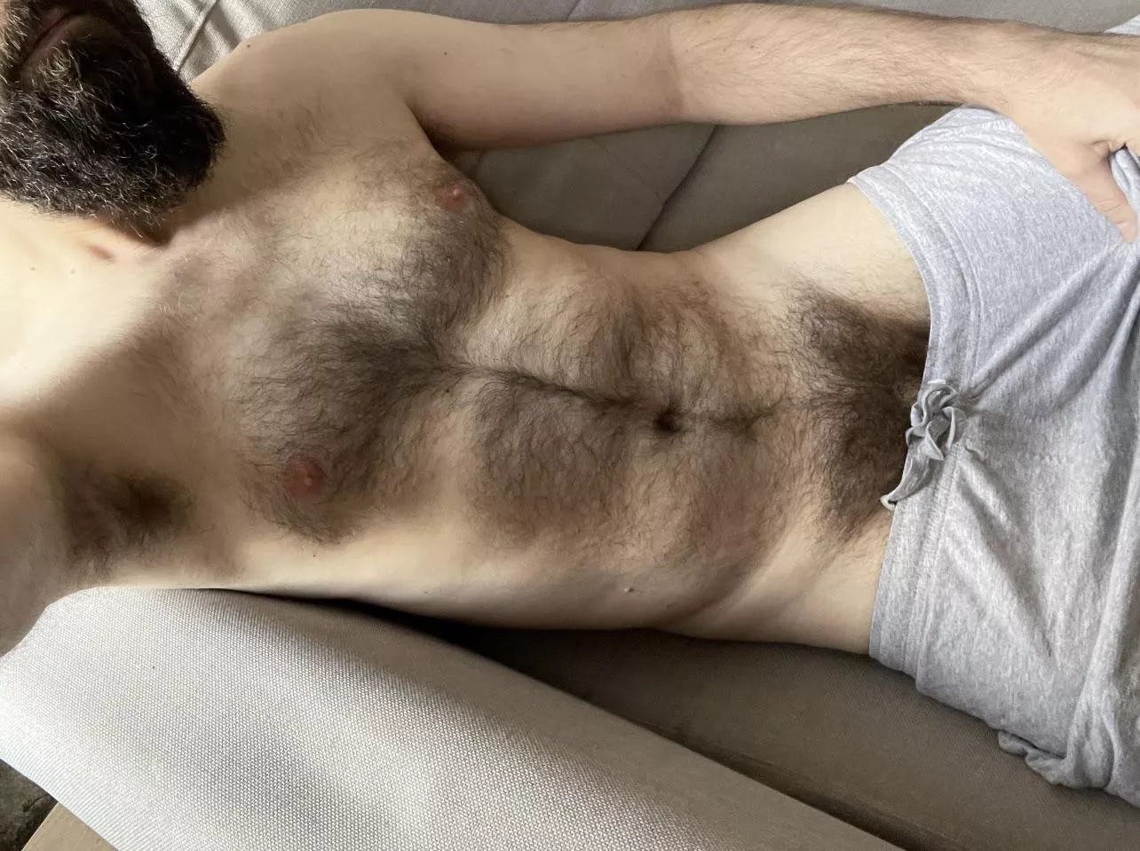 [42] I missed Thirst-Trap Thursday! I hope this furry, beardy, daddy bod makes up for it?