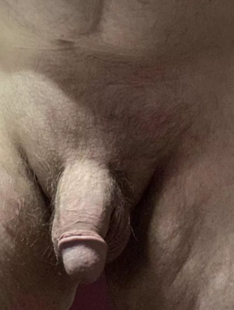 (52) Daddy is going to bed like this.