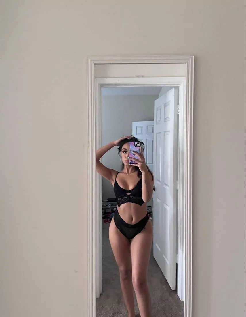 5’2 future milf🤩[f]