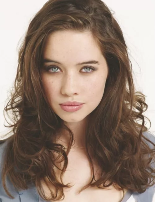 Anna Popplewell