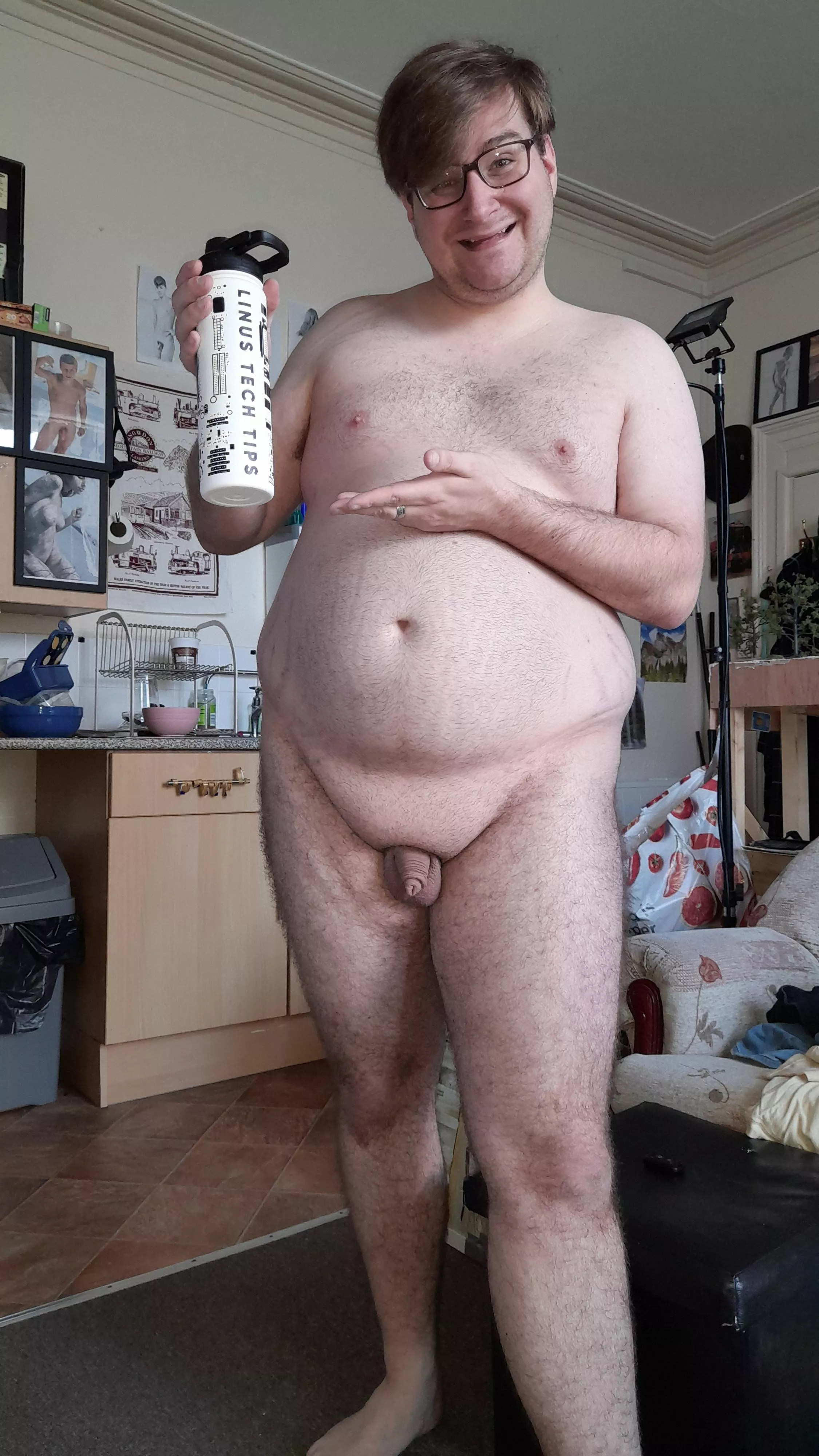 Best water bottle I ever had! Even keeps drink cold overnight ready for the morning!