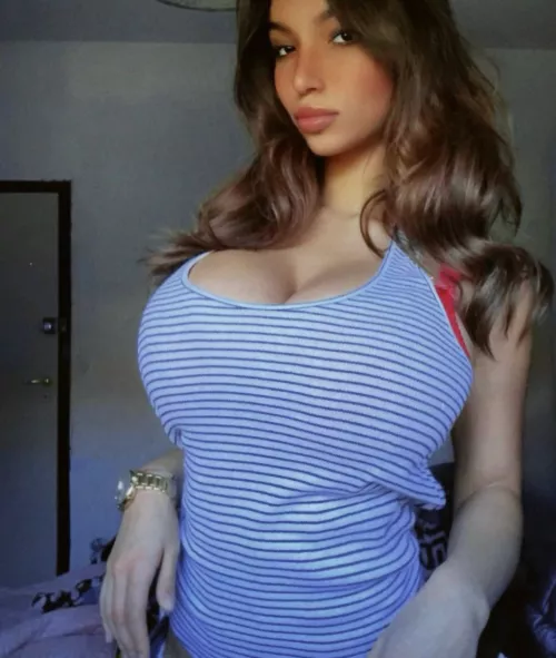 Busty Stripes
