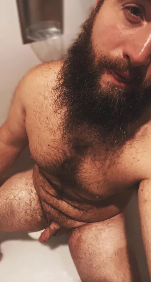 Cmere & help me get clean 😈