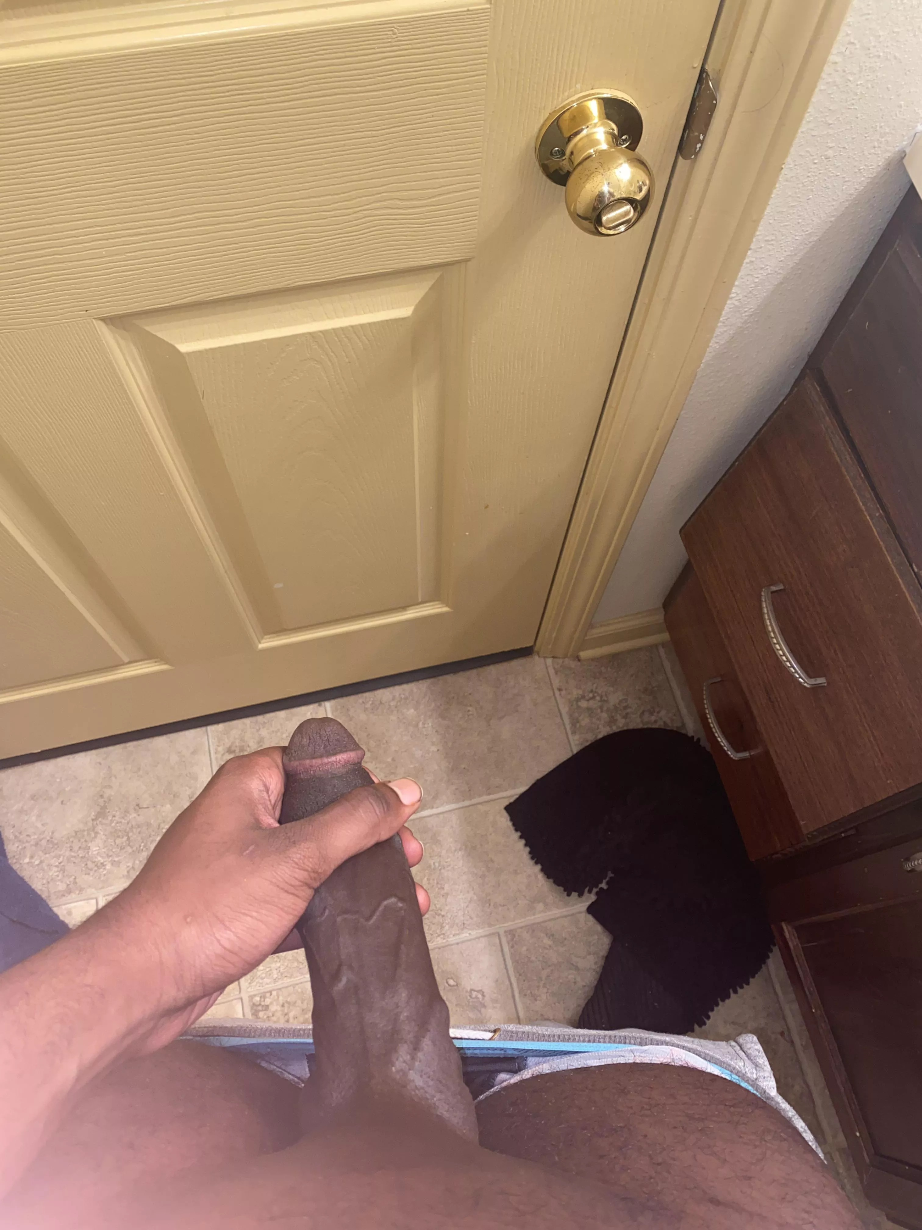 come suck my dick dm me