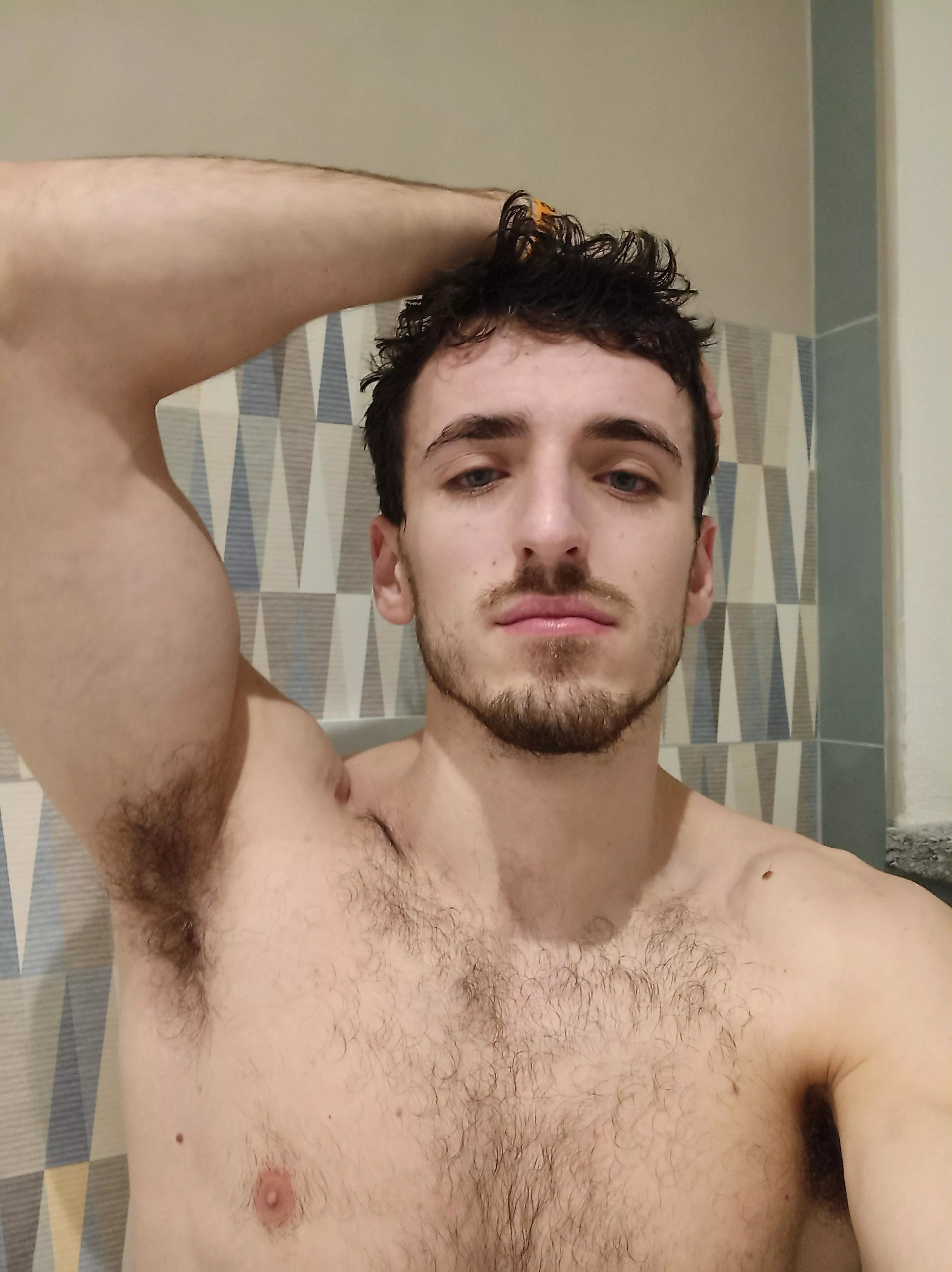 do you prefer a clean or a smelly armpit?