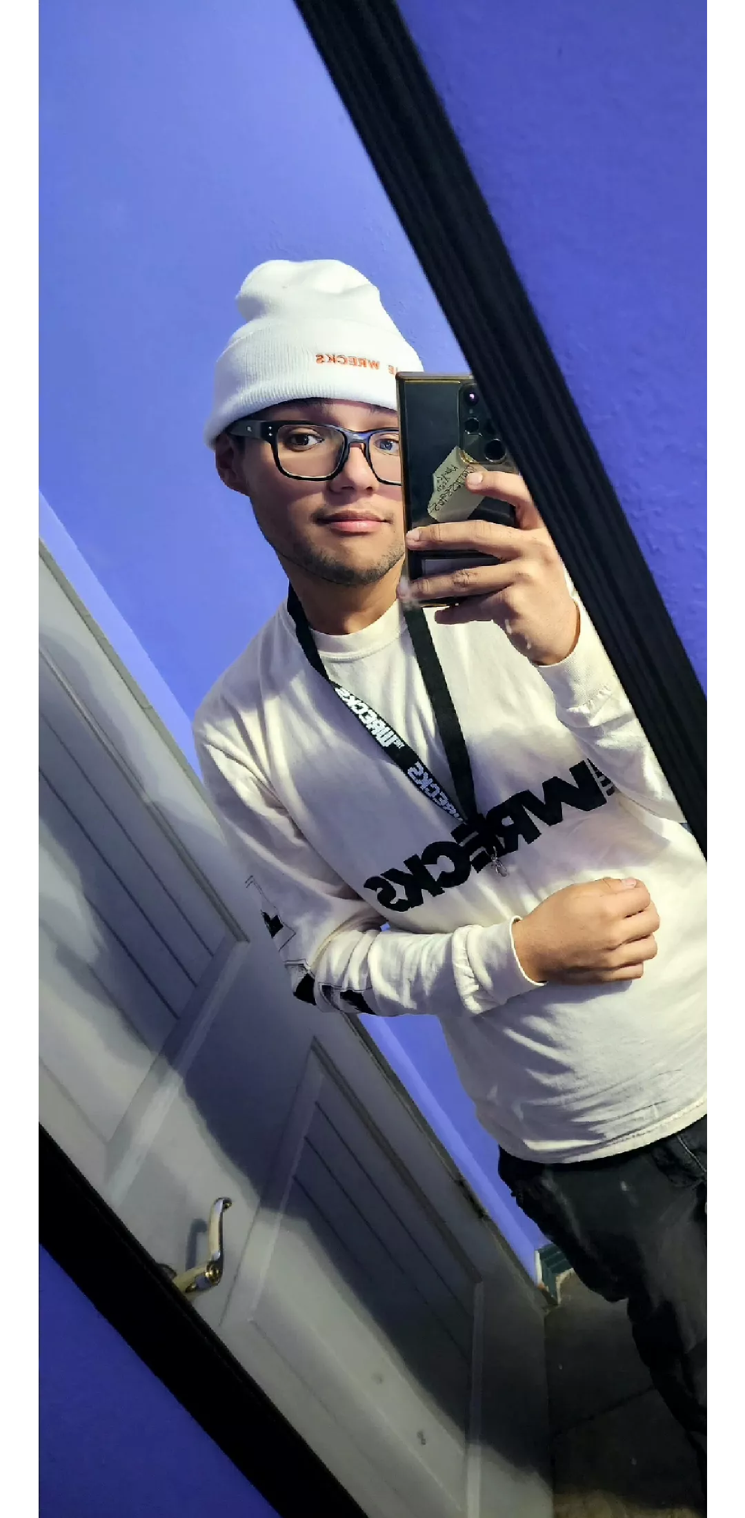 Don't wear beanies, does it look good?