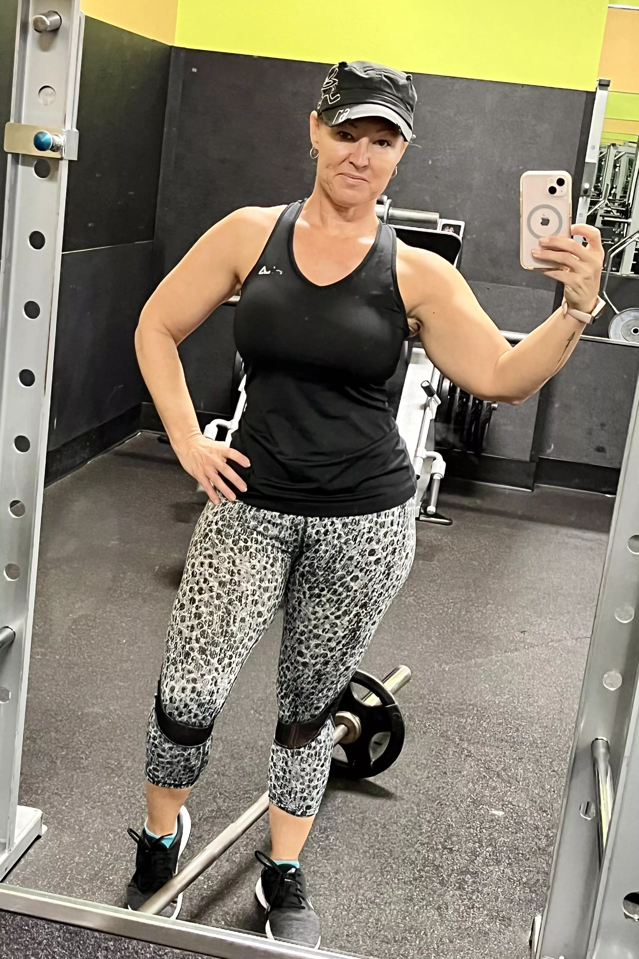 (f) Love this squat rack today!