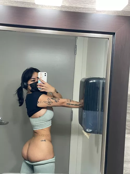 (F) who wants to lick my sweat of me?