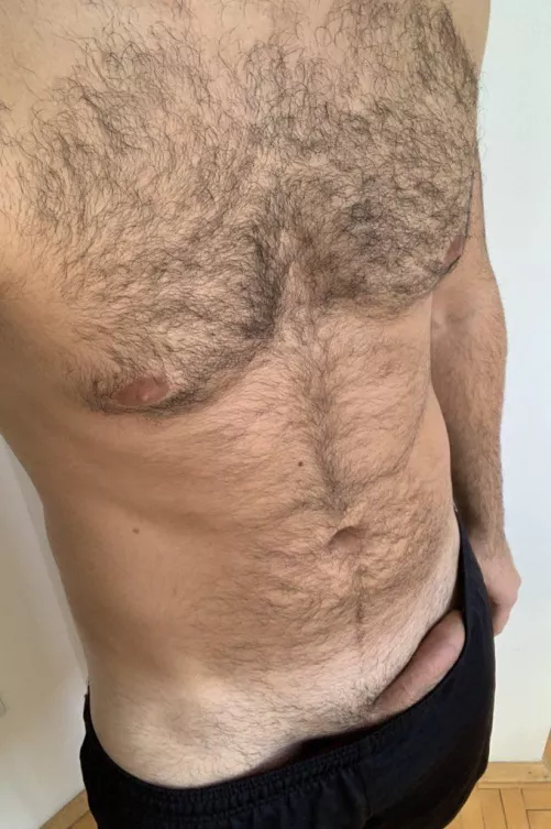 First time posting here, do you like my hairy body?