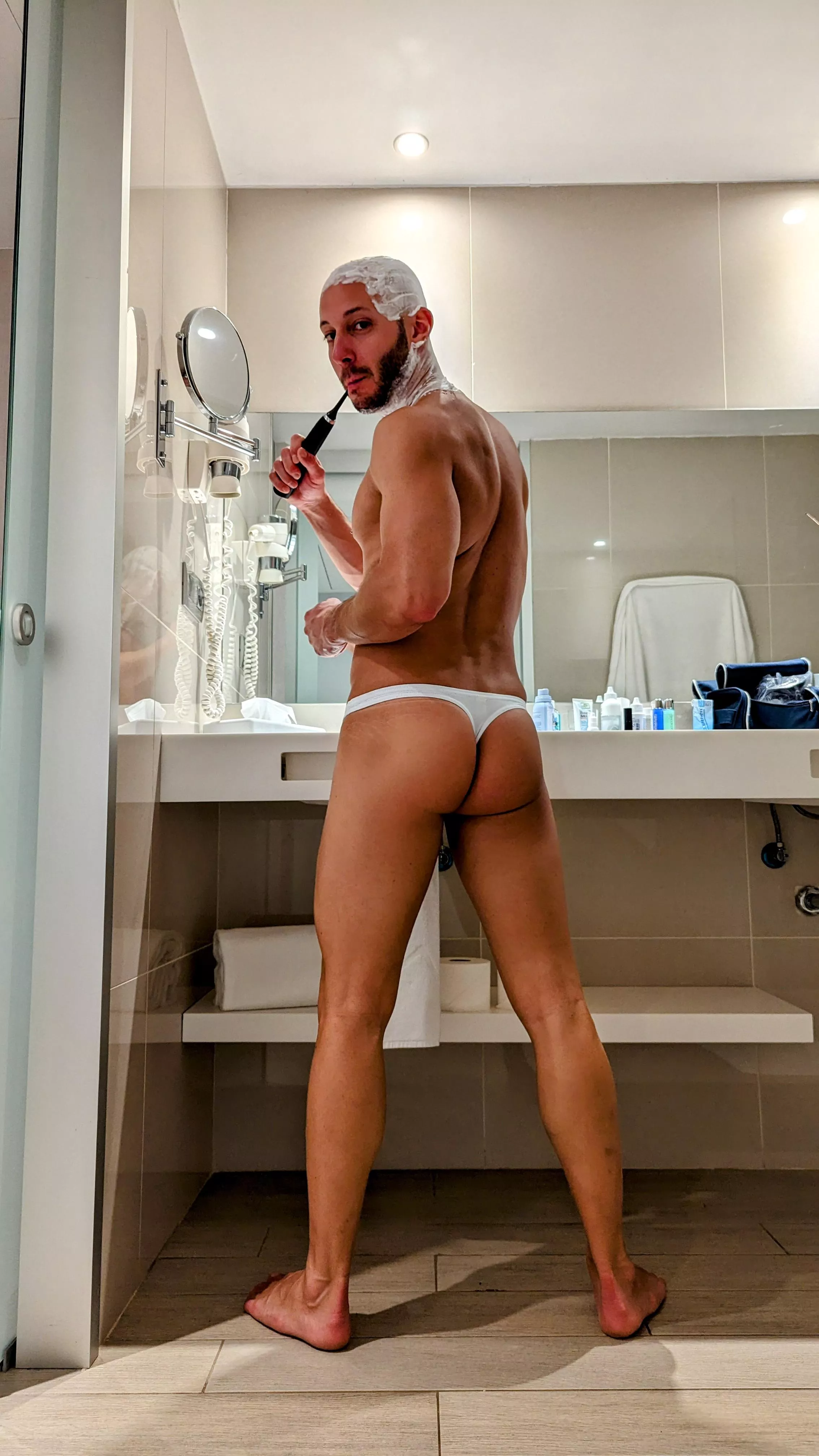 Getting ready for the night at yumbo 😏