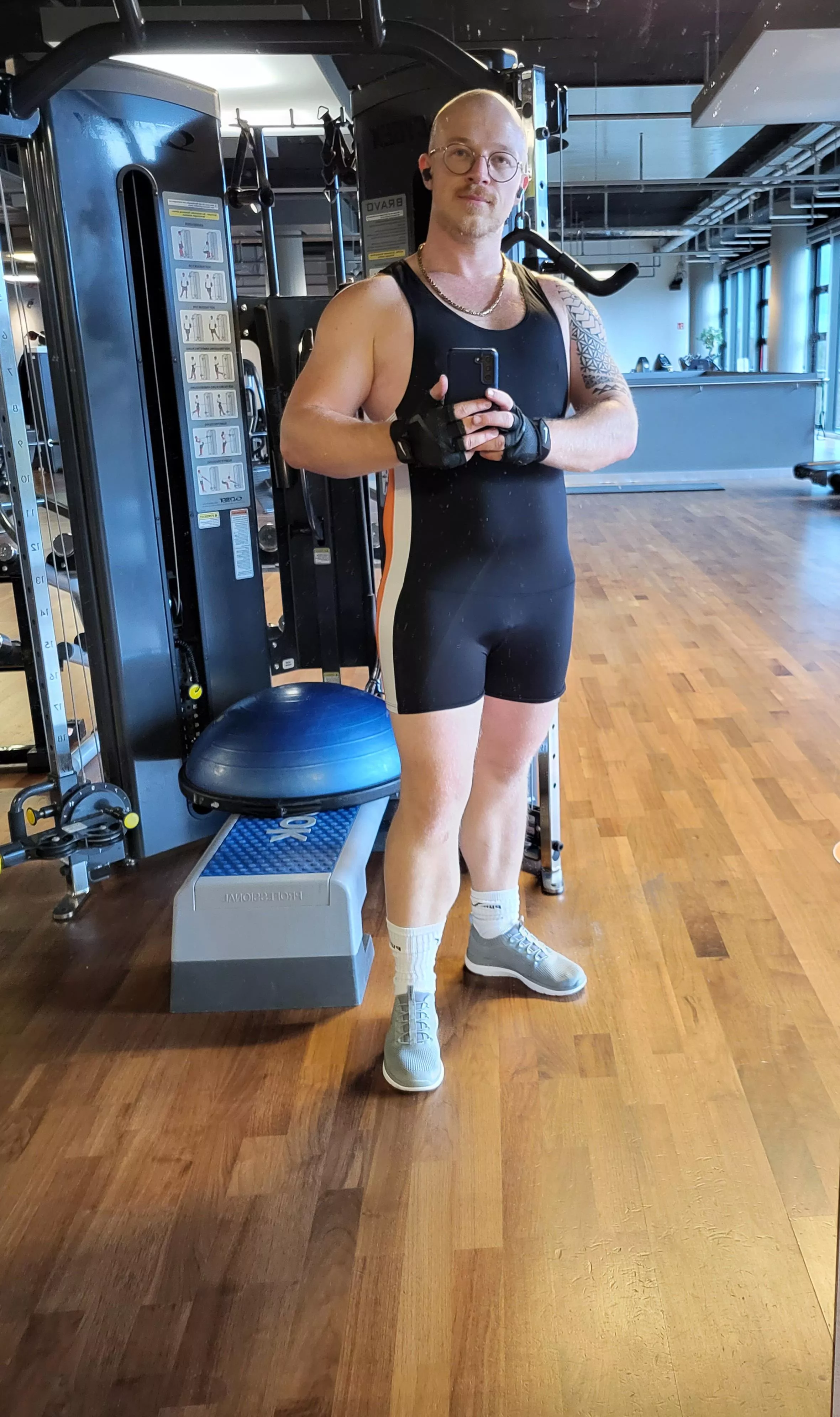 Got my workout done before work so I can spend the evening playing God of War and Pokemon