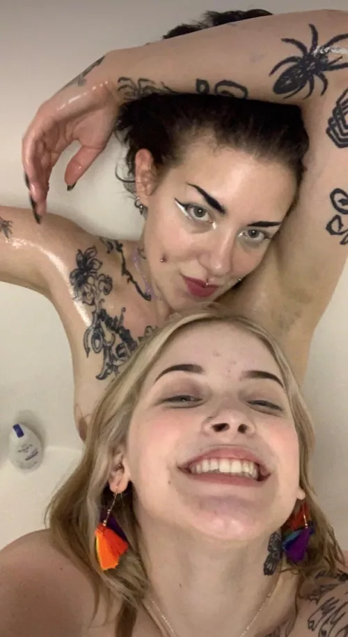 Groupchat play ? Need a loyal cuck to teach 😈🤤🍤 Sna🅿️chat houseofkitty