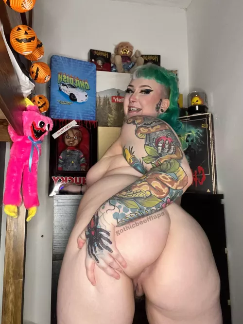 happy friday! how’s your no nut november going?