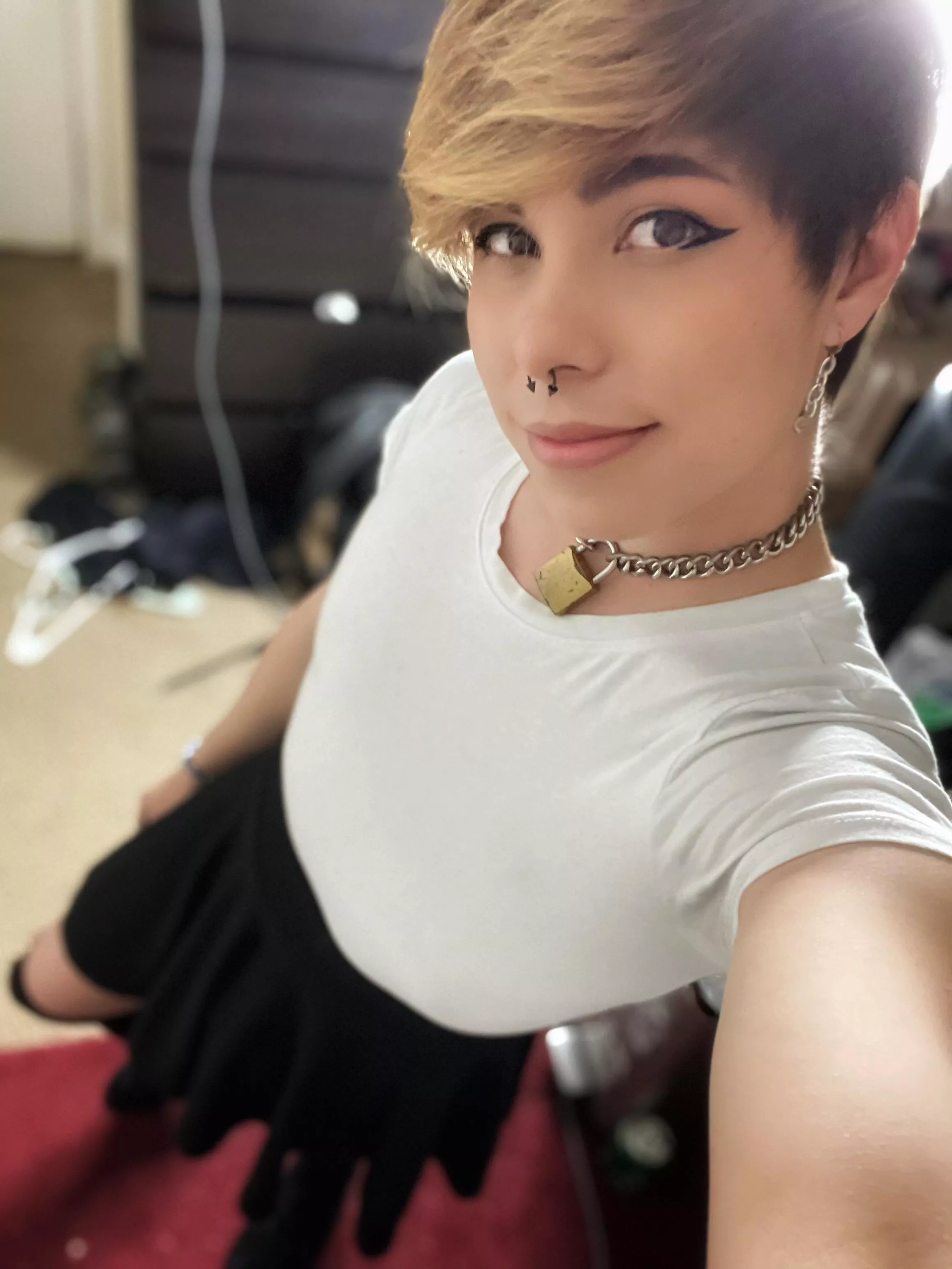 Hello! Hope everyone’s having a lovely Friday / start to their weekend ☺️