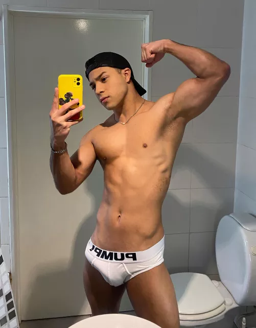 Hi i'm new, do you like it?