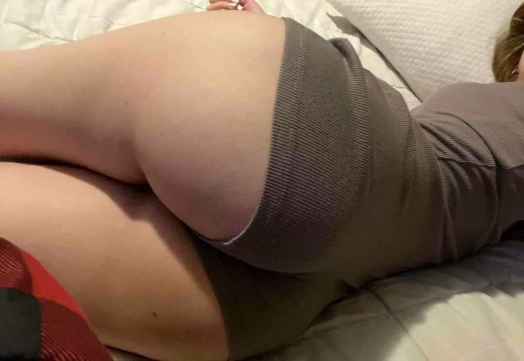 I want to put so many of you in your place beneath me 😈I need someone to cuck so badly