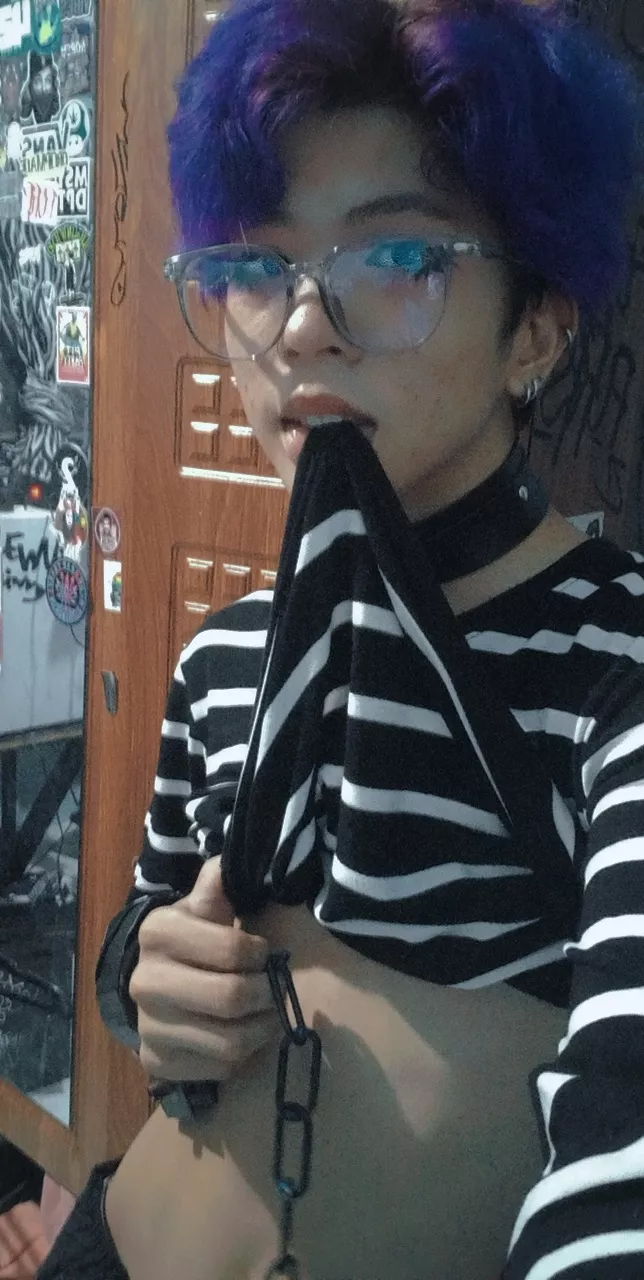 I wouldnt wanna drop my soap if I were a prisoner😳