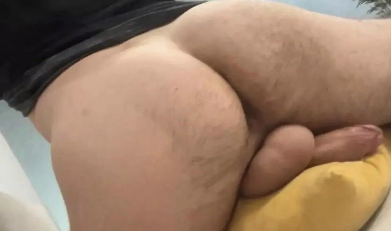 I’m such a horny little slut, come breed me please