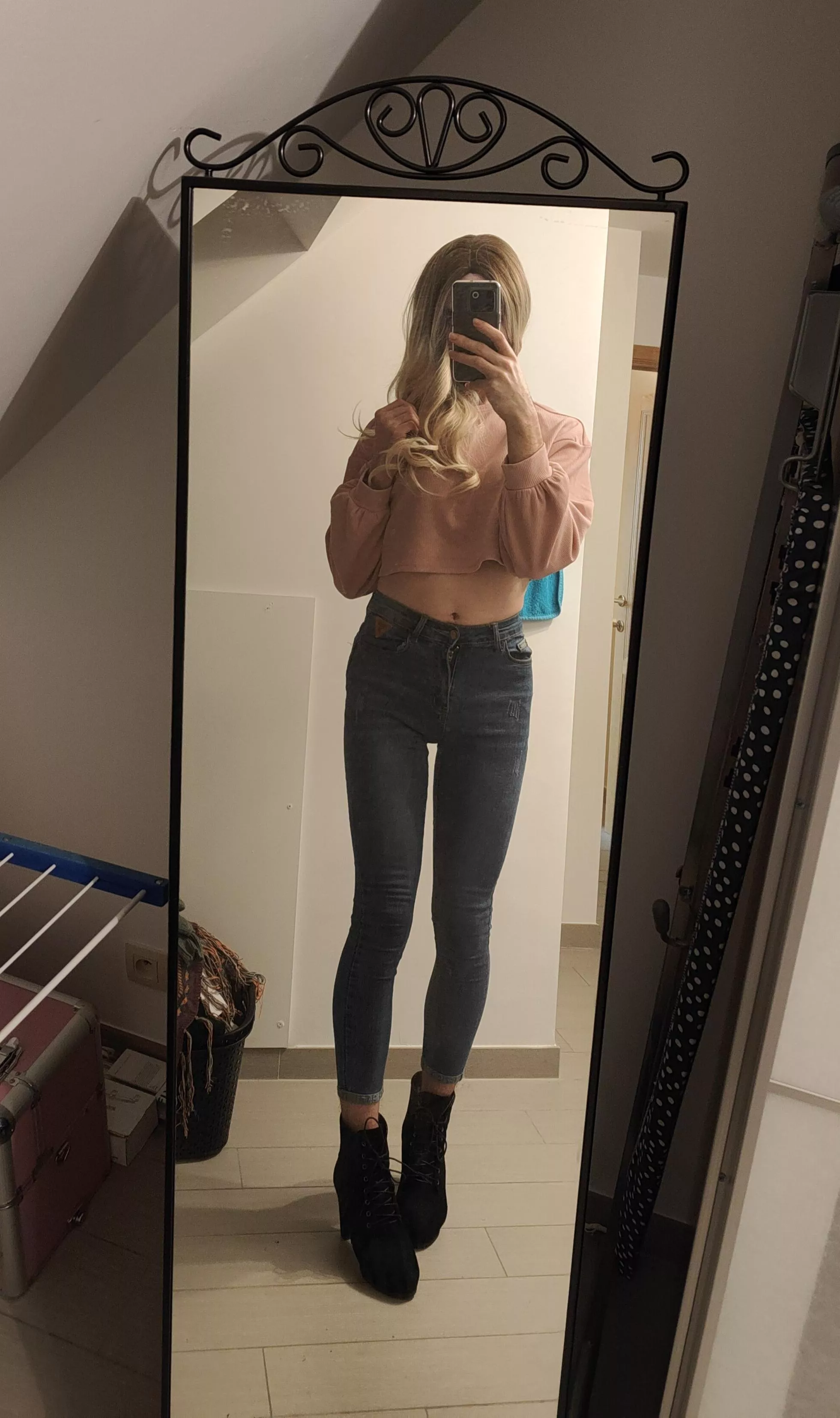 It's getting colder, time for jeans 😁