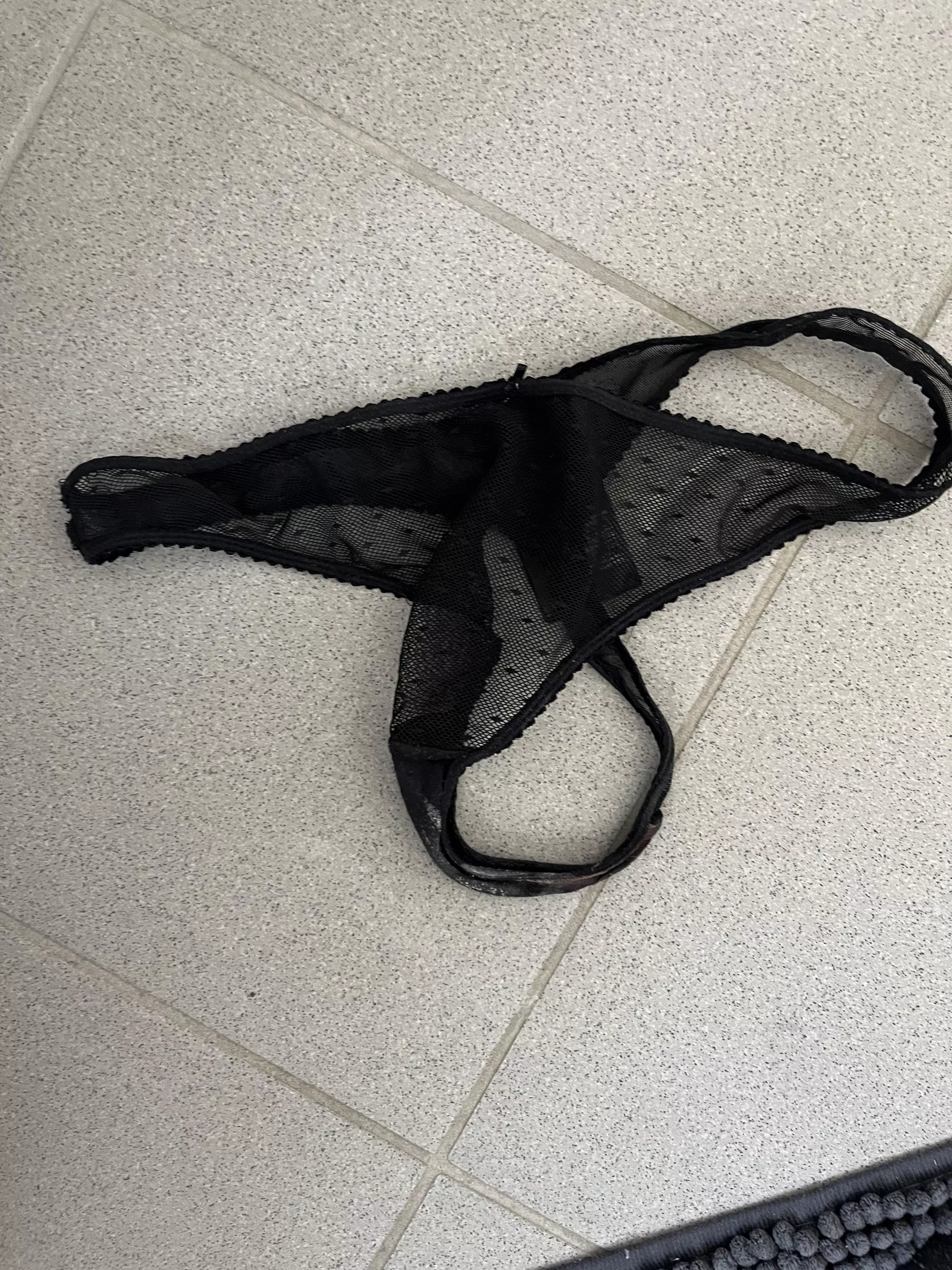 Join https://www.reddit.com/r/stringfetish/