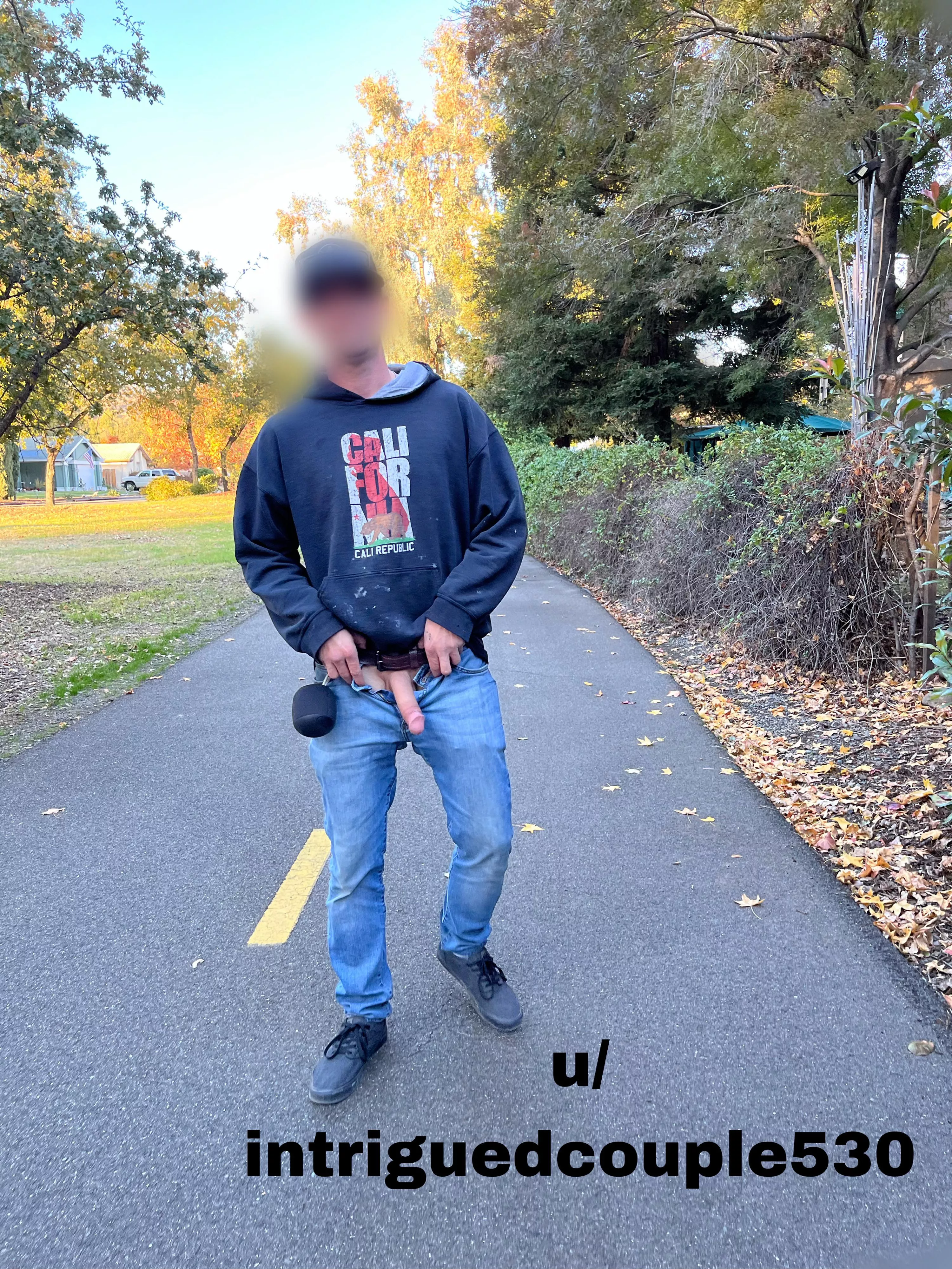 Just a soft cock on the city trail 😜🍆