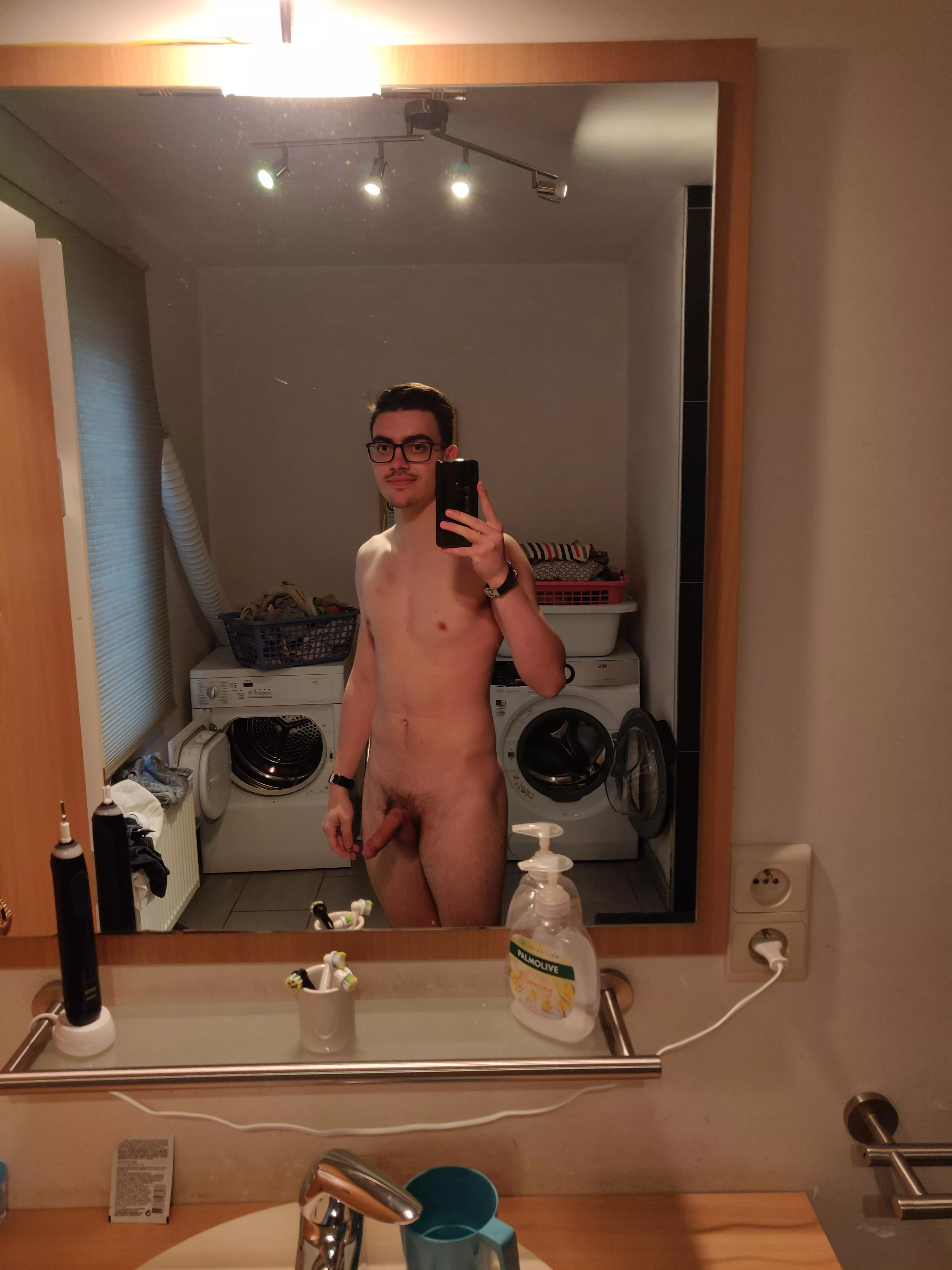 (m) what do u rate my body? attractive or nah?