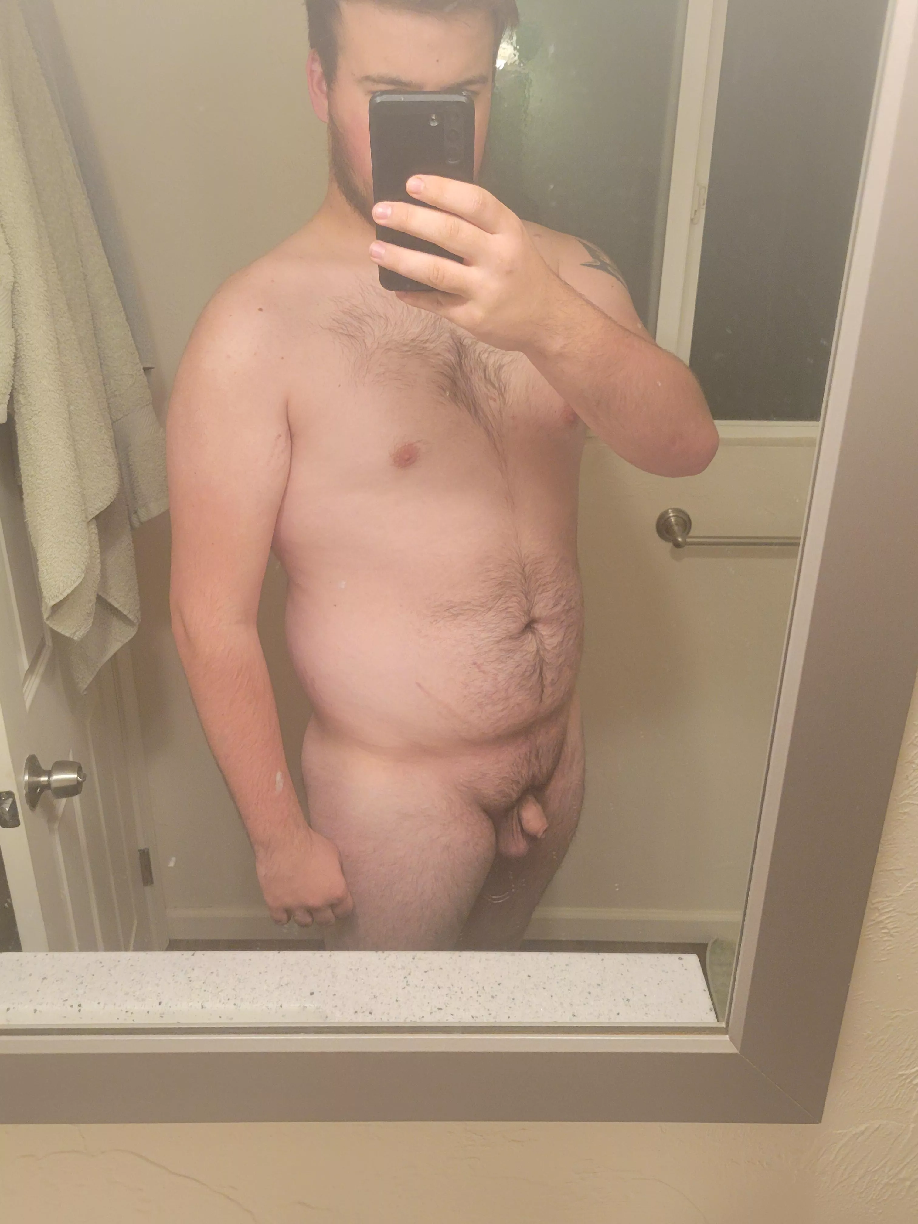 M you have to take my word that I am 6ft 7 and a bit heavy but I think I'm not to bad what do you think