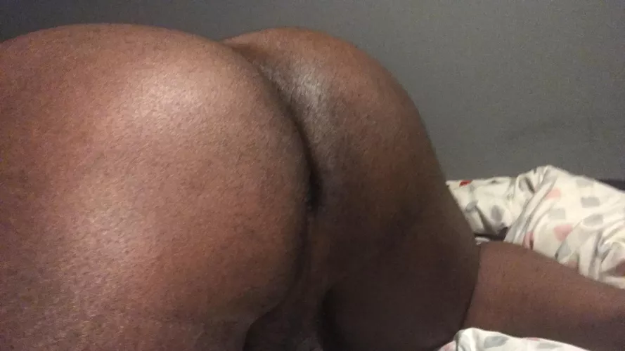M4M: Anyone interested in some good head or ass? Thick chocolate sexy body bottom looking for a rough pounding or to suck some dick. Very talented sucker here. Every dick that enters my mouth explodes with cum. DDF & regularly tested. Hmu if you want