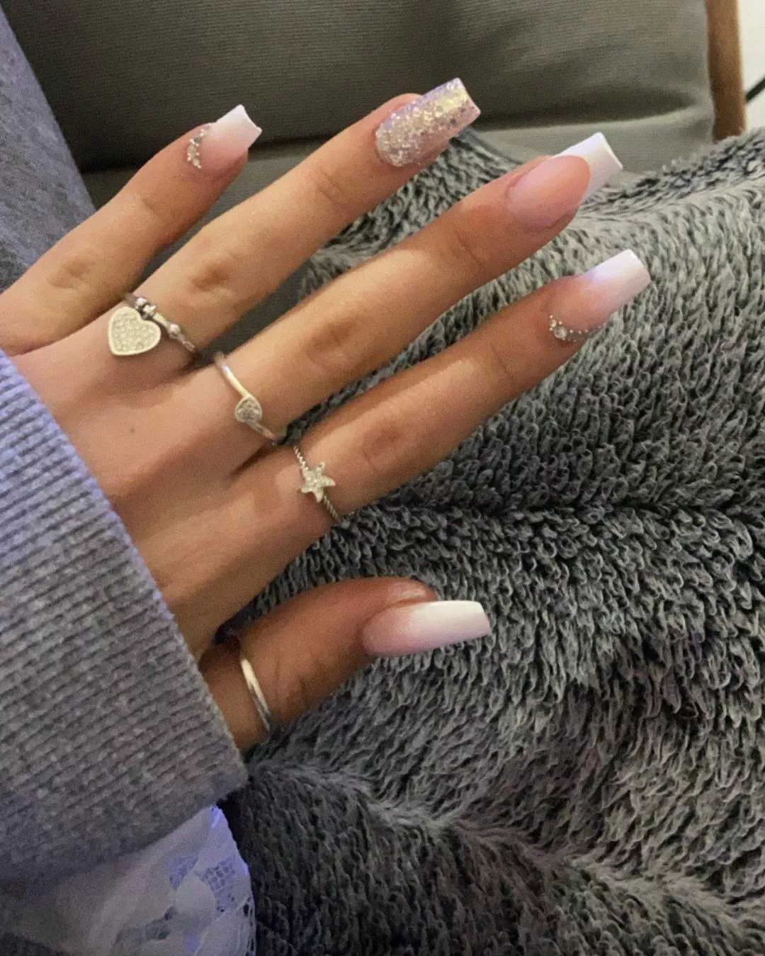 my hads are fast. DM me to get a surprise 😏