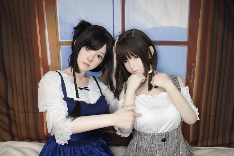 poking the nipple👆🏻👆🏻💘