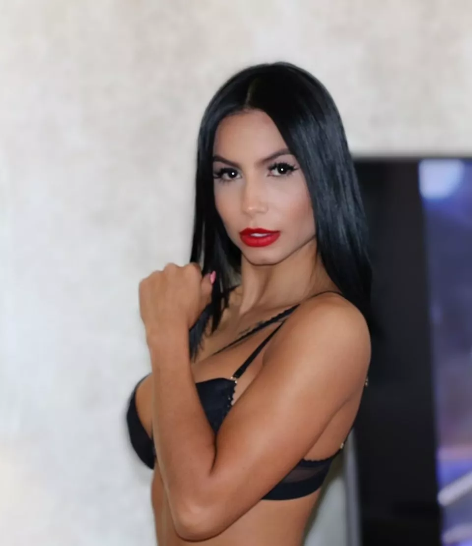 Rate my legs and feet 😜