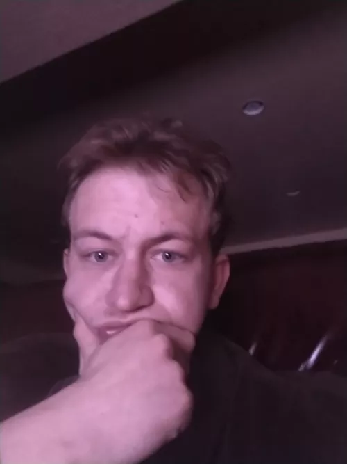 Thinking about what games to play. 🤗. PM's open. 🤗