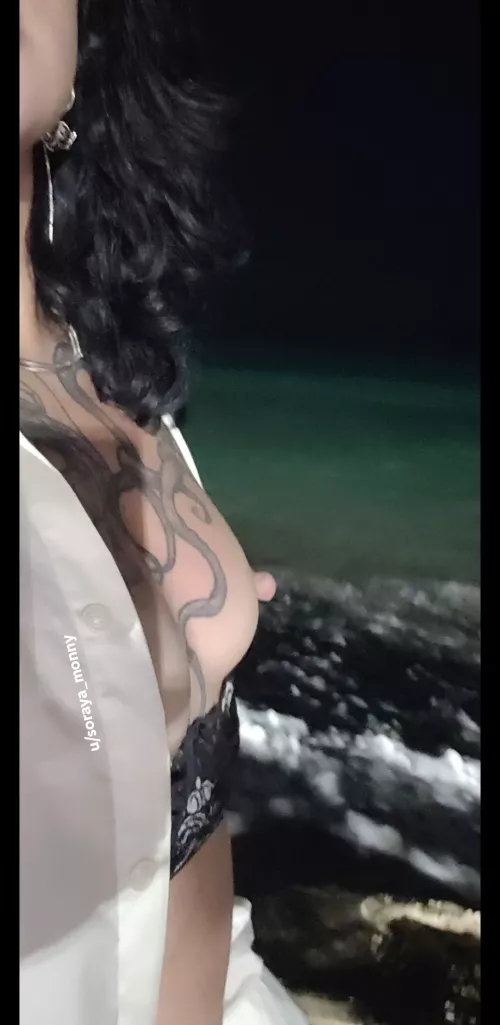 tits on the beach
