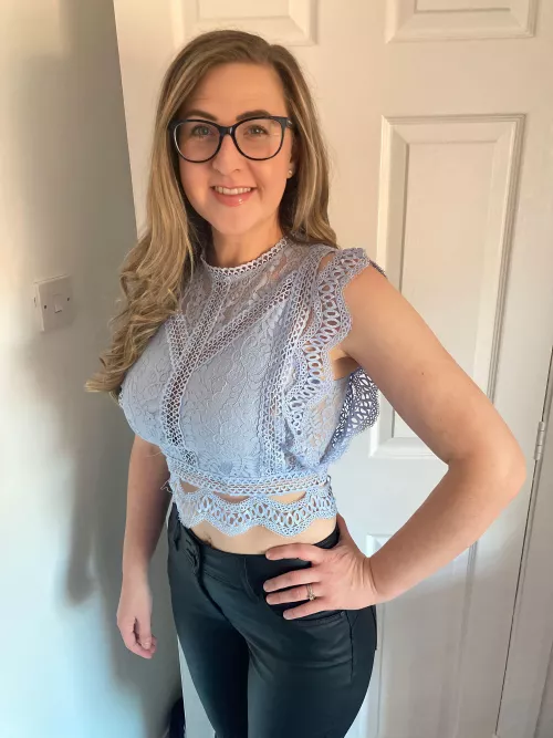 Trading wife for similar (30+, not fat). Must be able to verify, show face and have nudes… Kik: her_proud_hubby