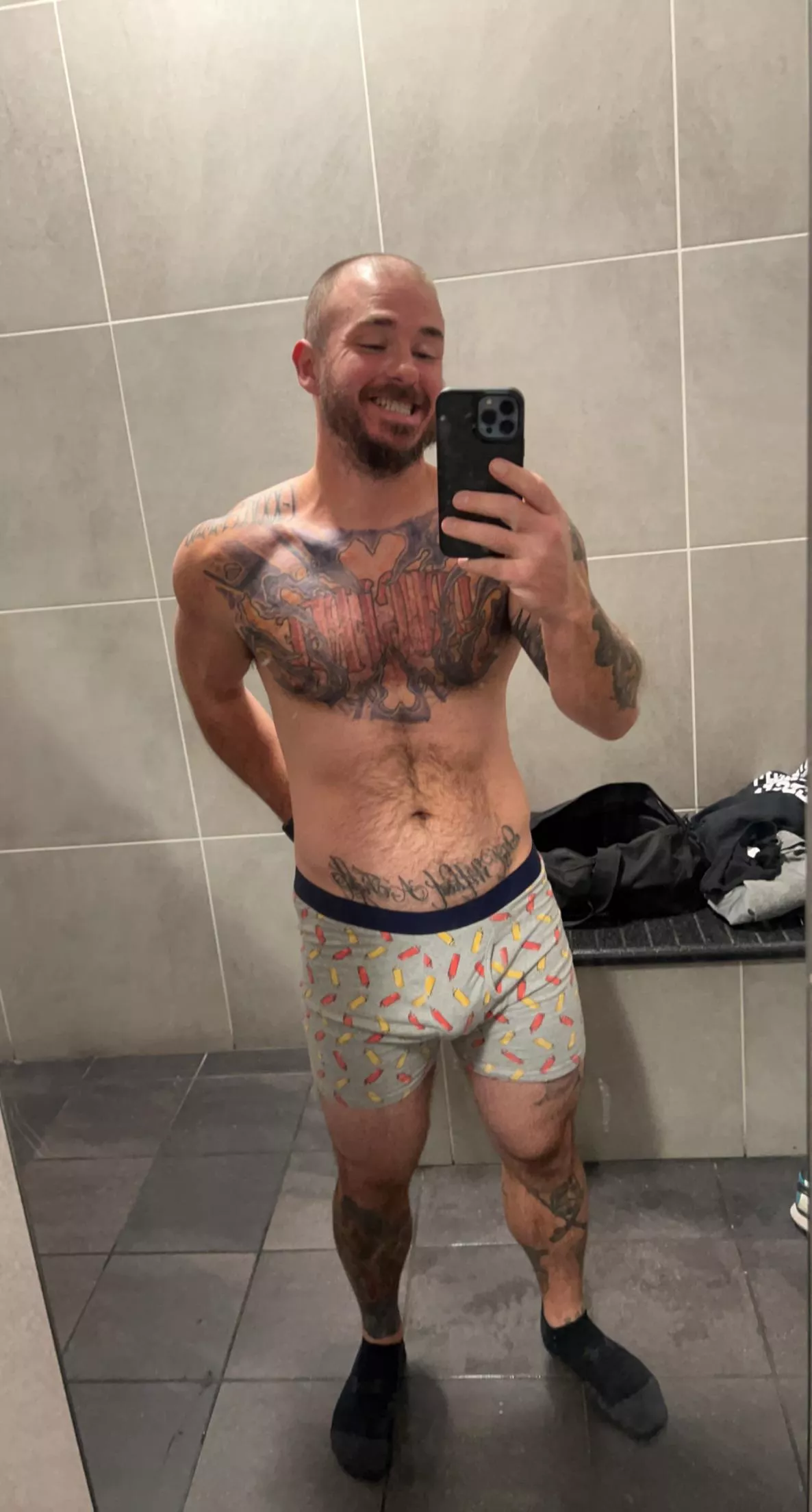 You already know they are old navy 🤣 ketchup and mustard