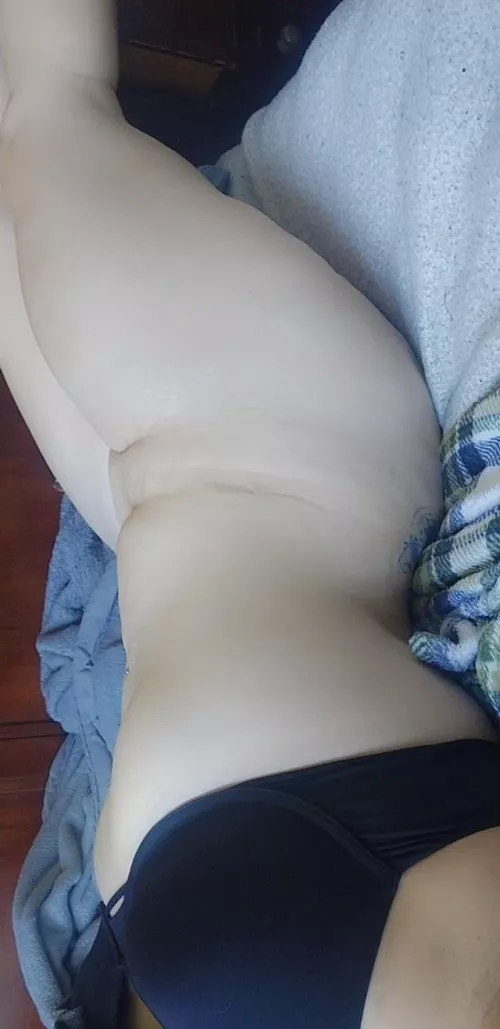 29f.. real ladies that like thick milfs, say hi ;⁠)