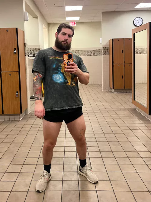 (30) Gonna need my bro to rub these thighs pretty soon