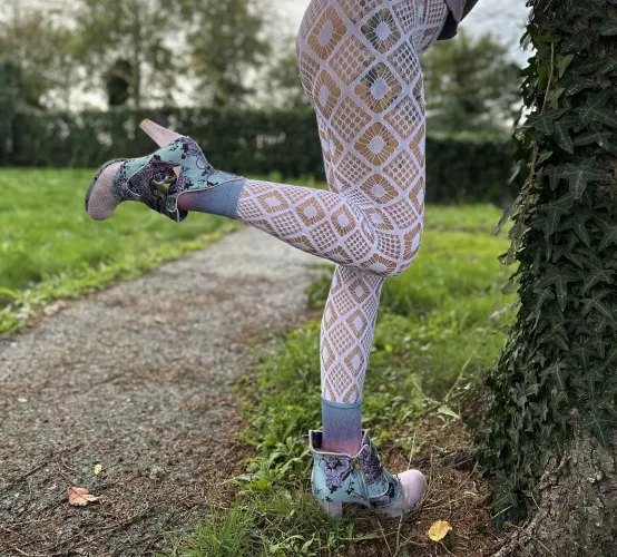 A puss on the boots, a boots in… 😈