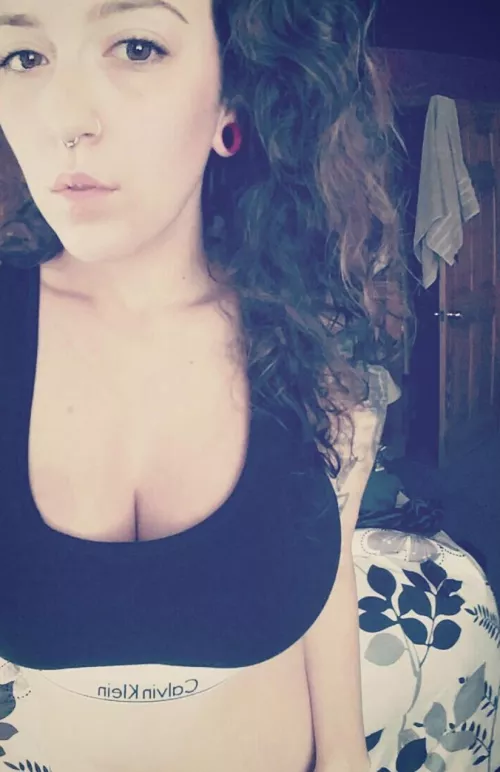 anyone wanna play Jenga?