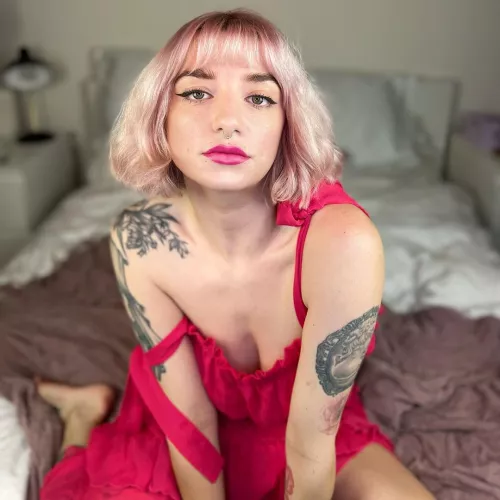 Are you a [f]an of harnesses and PVC? 🥰