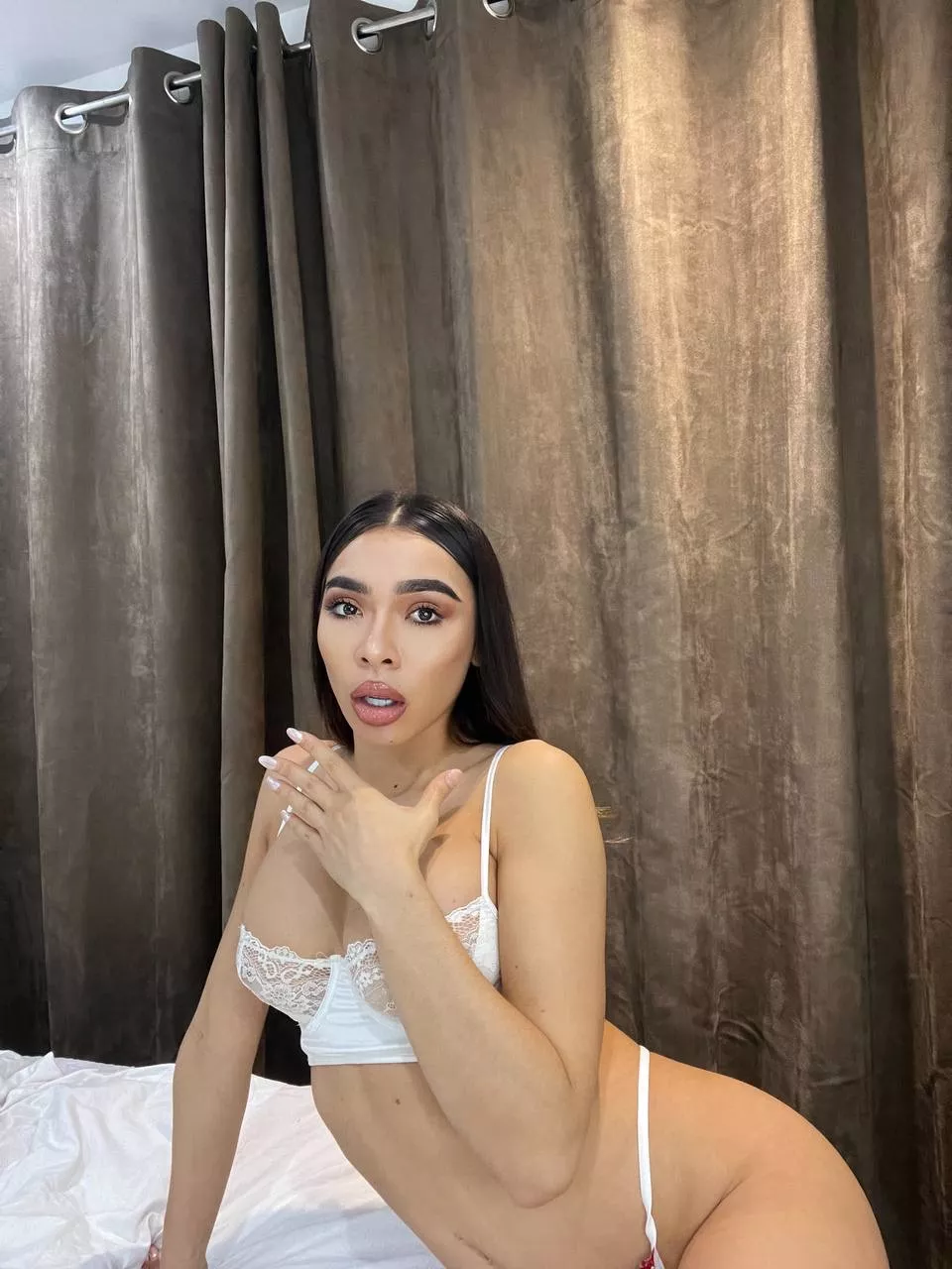 are you fine fucking my 23y.o tight body🙈