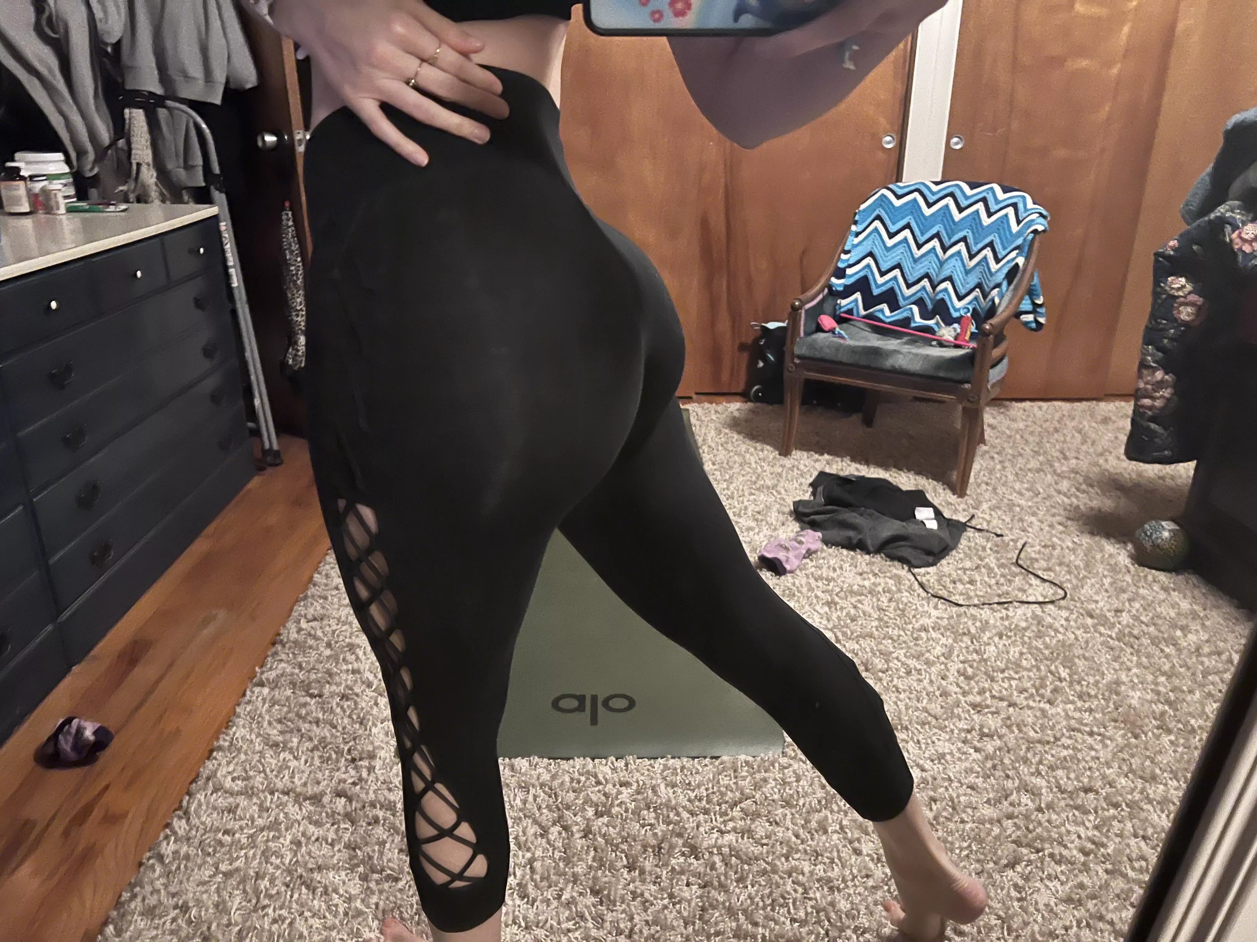 Black leggings