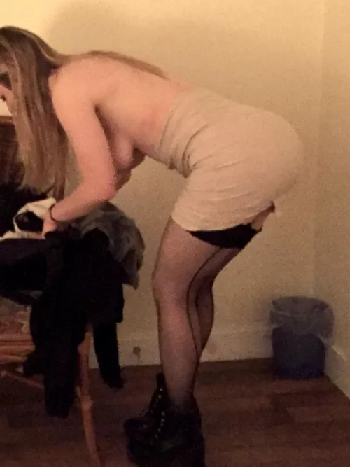 Cant seem to find my keys, would you mind me staying over? 🥺😈