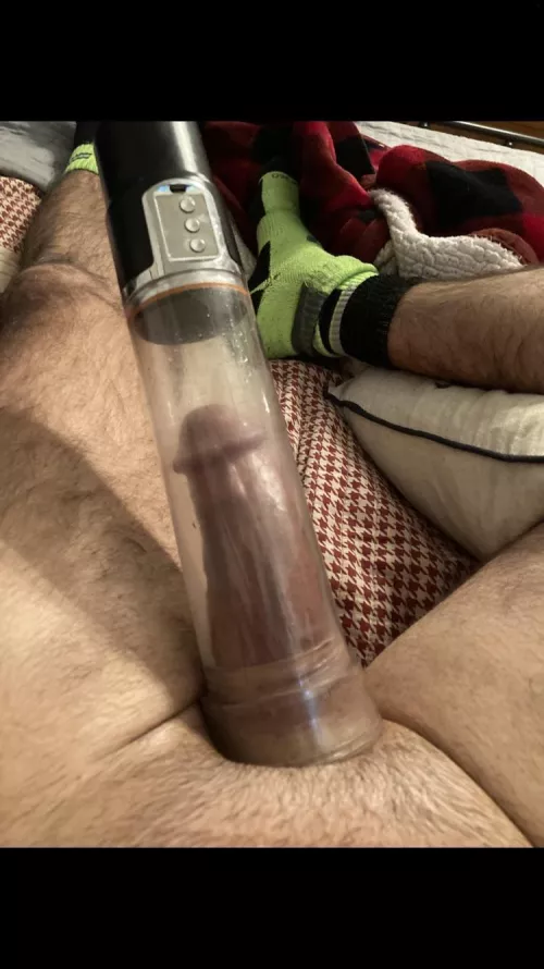 Cold out - good day for pumping - any buds wanna Skype pump together?
